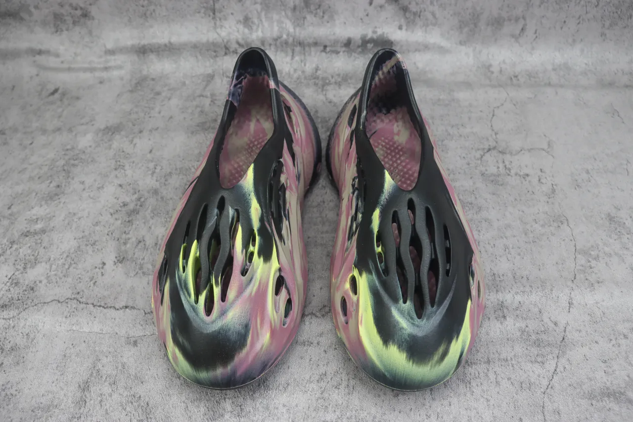 Adidas Pink Black Molded Foam Ventilated Cutouts Lifestyle Sneakers 2