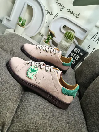 Adidas Pink Green Low-Top Perforated Toebox Lifestyle Sneakers 7