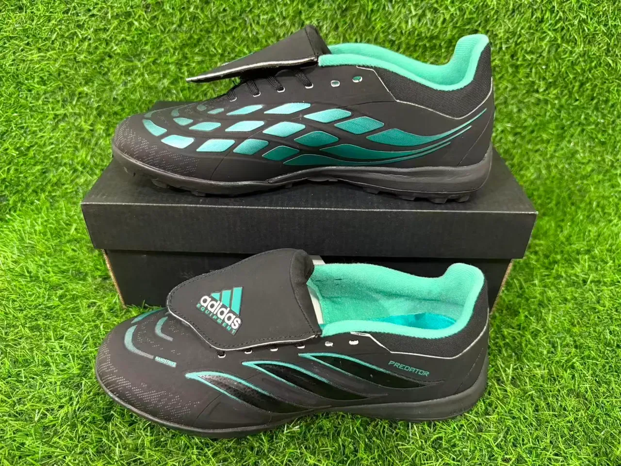 Adidas Predator Preto Verde Low-Cut Sintético Superior Studs Moldados Turf Sapatos de Futebol 9
