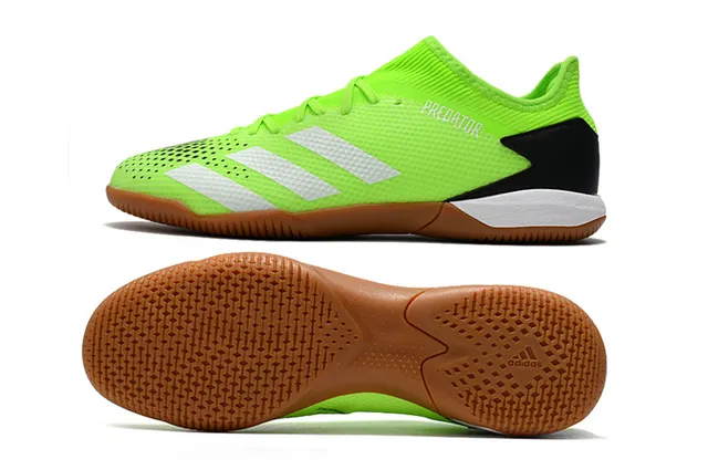 Adidas Predator أخضر أسود الجزء العلوي المثقب من التريكو قاعدة مطاطية أحذية كرة القدم الداخلية 22