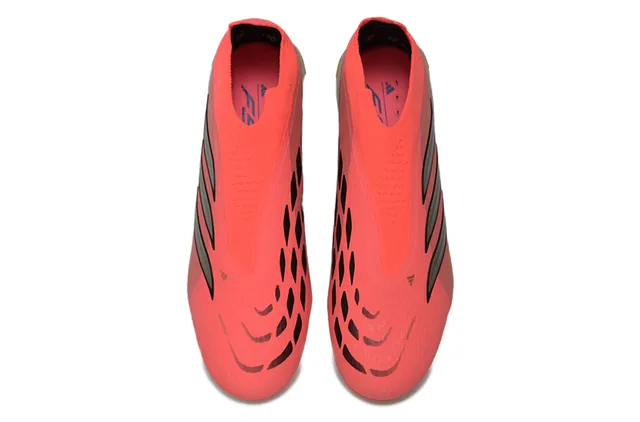Adidas Predator Chuteira rosa laranja, upper sock-fit, sola iridescente translúcida, solo firme 2