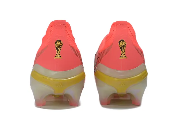 Adidas Predator Chuteira rosa laranja, upper sock-fit, sola iridescente translúcida, solo firme 4