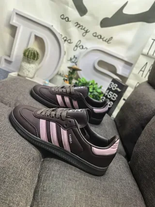 Adidas Samba भूरा और गुलाबी लाइफस्टाइल स्नीकर 7