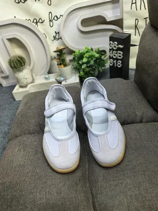 Adidas Samba OG Light Gray Cream Stripe Lifestyle Sneakers 10