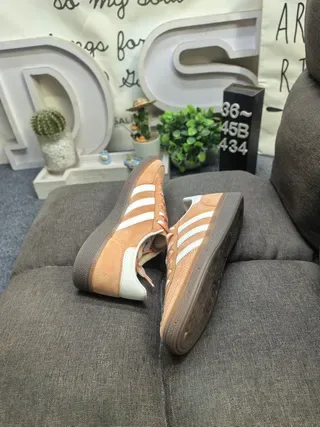 Adidas Samba OG Tan and Off-White Lifestyle Sneakers 6