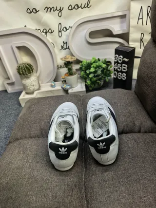 Adidas Samba Black and White Chaussures de Football Indoor 8