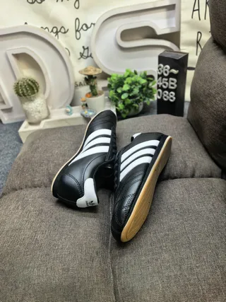 Adidas Samba Black and White Chaussures de Football Indoor 16