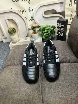 Adidas Samba Black and White Chaussures de Football Indoor 20