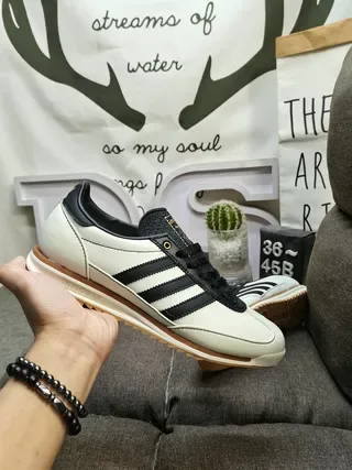 Adidas Spezial Beige Black Retro Runner Leather Upper Lifestyle Sneakers 5