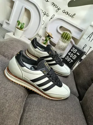 Adidas Spezial Beige Black Retro Runner Leather Upper Lifestyle Sneakers 9