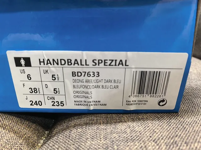 Adidas Spezial Navy Blue and Light Blue Suede Lifestyle Sneakers 2