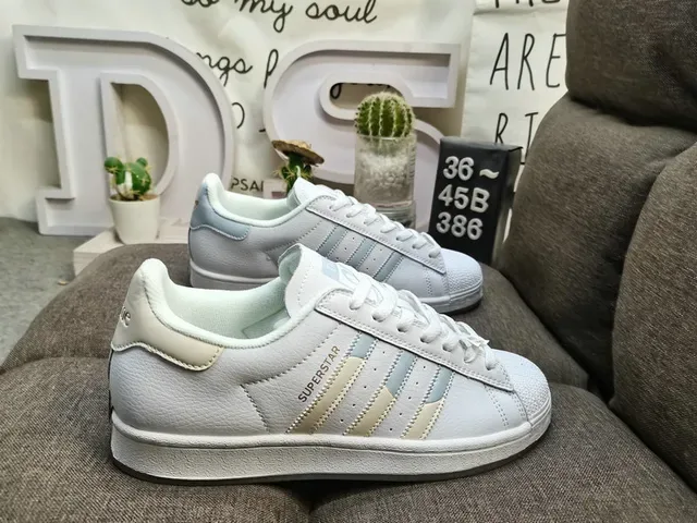 Adidas Superstar Beige Multicolor Shell-Toe Three-Stripe Side Panel Lifestyle Sneakers 11
