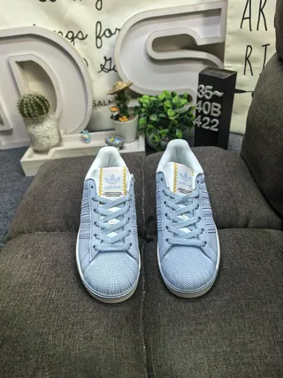 Adidas Superstar 蓝白 Shell-Toe 穿孔 生活运动鞋 10