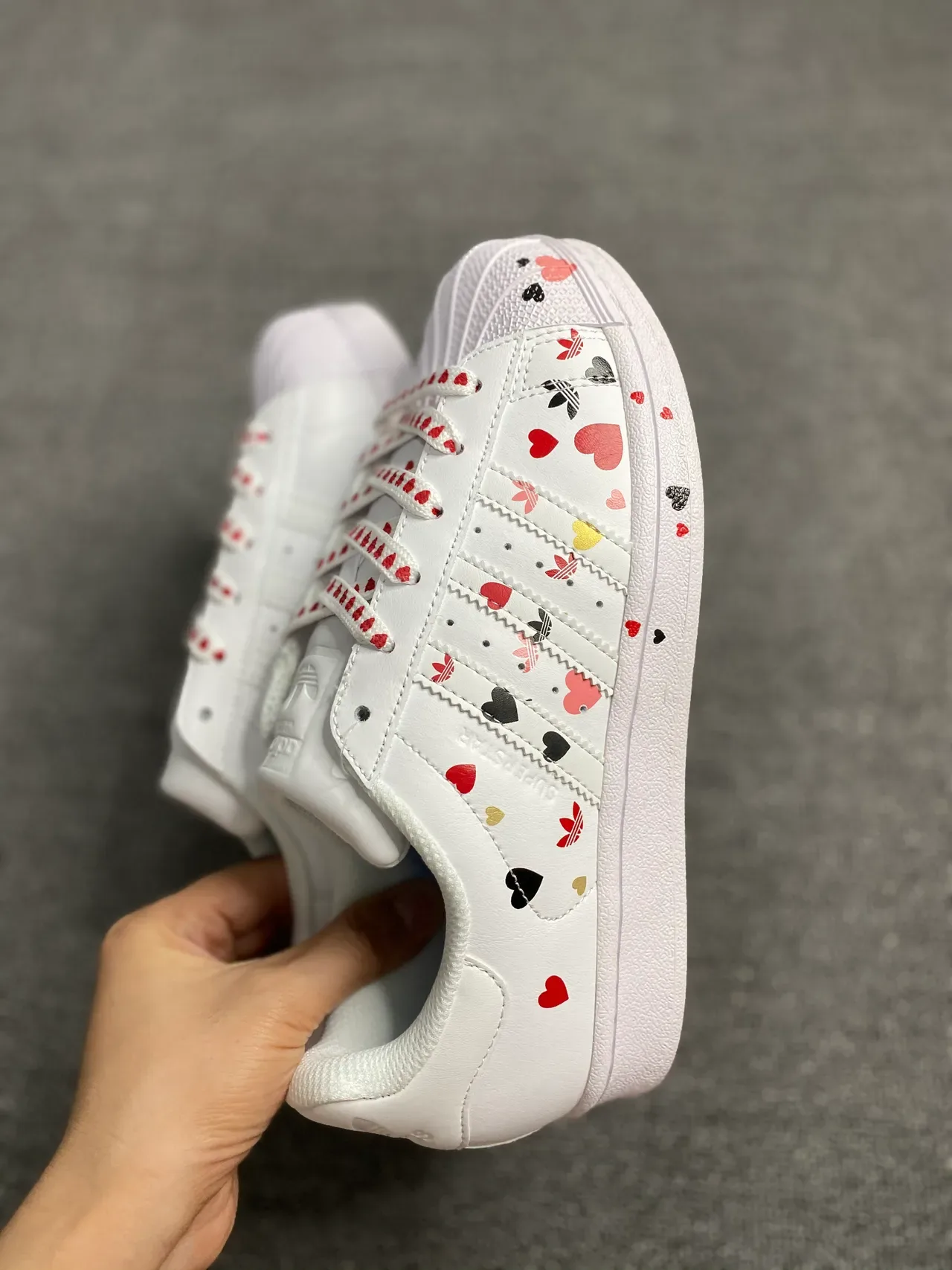 Adidas Superstar Heart Print White Lifestyle Sneakers 5