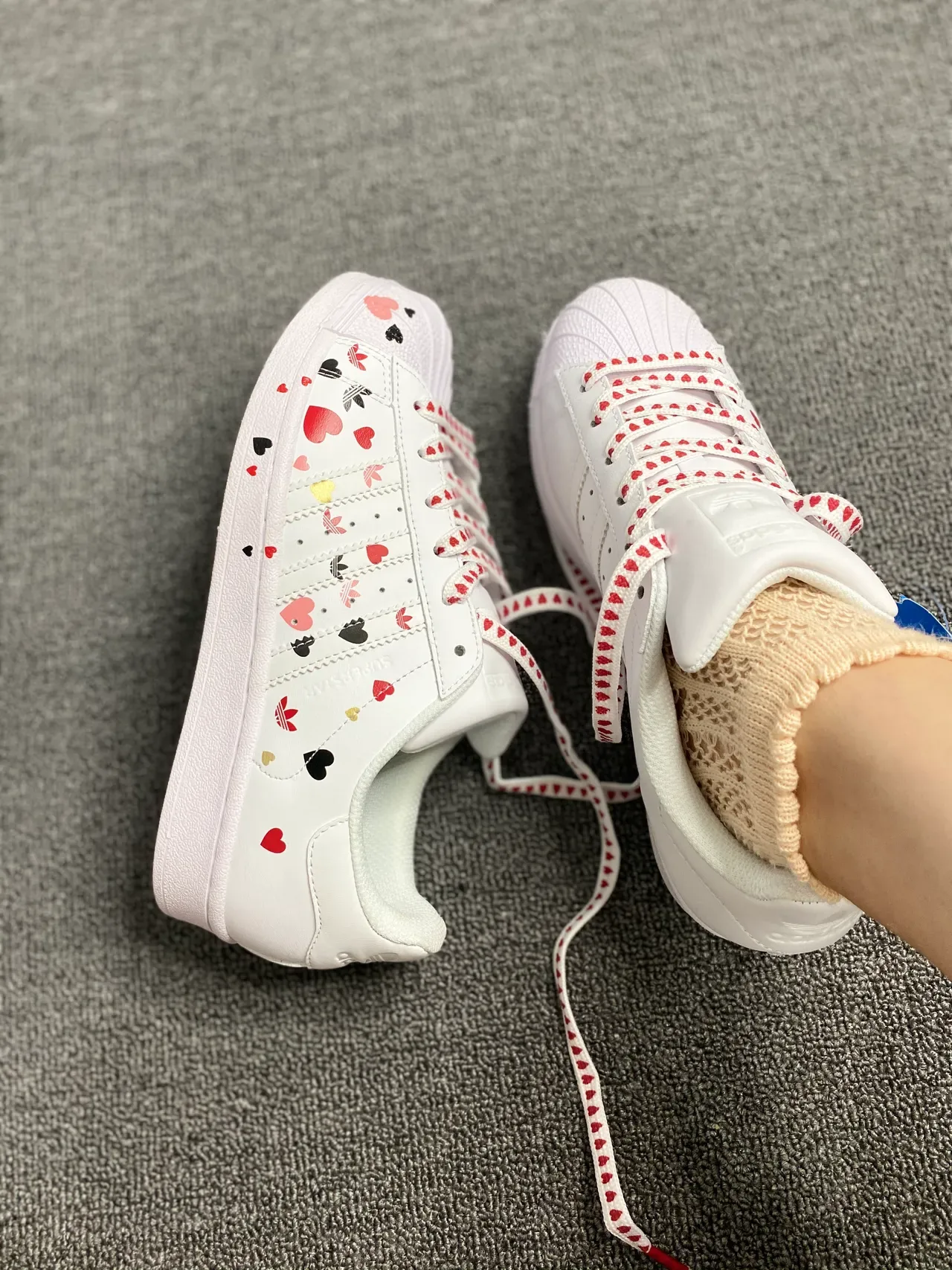 Adidas Superstar Heart Print White Lifestyle Sneakers 19