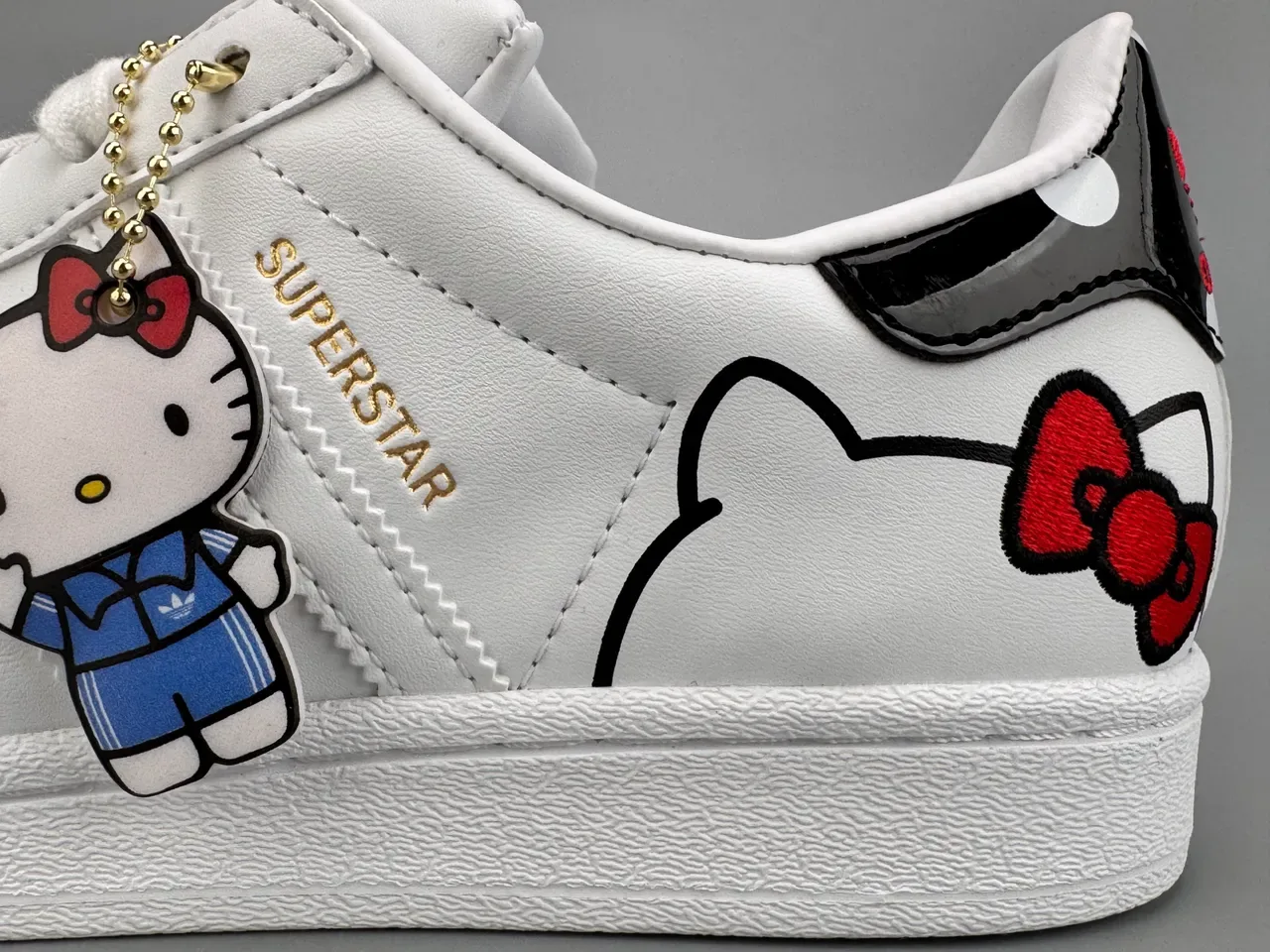 Adidas Superstar White Hello Kitty Graphic Lifestyle Sneakers 3