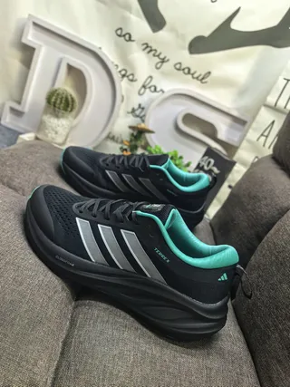 Adidas Terrex Gray Black Engineered Mesh Upper Three Stripes Running Shoes 17