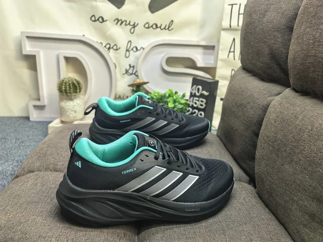 Adidas Terrex Gray Black Engineered Mesh Upper Three Stripes Running Shoes 21