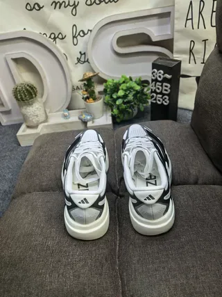 Adidas White Black Sculpted Midsole Three-Stripe Side Panel Lifestyle Sneakers 8
