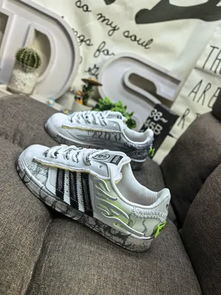 Adidas White Black Shell-Toe Graphic-Print Upper Lifestyle Sneakers 7