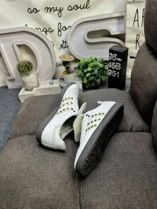 Adidas White Gold Laceless Strap Closure Metal Eyelets Lifestyle Sneakers 6