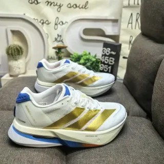Adidas सफेद स्वर्ण हल्का बुनाई ऊपरी तीन पट्टियों का ब्रांडिंग लाइफस्टाइल स्नीकर