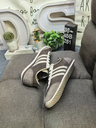 Adidas White Gray Low-Top Three-Stripe Side Panel Lifestyle Sneakers 6