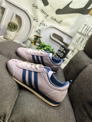 Adidas White Gray Low-Top Three-Stripe Side Panel Lifestyle Sneakers 17