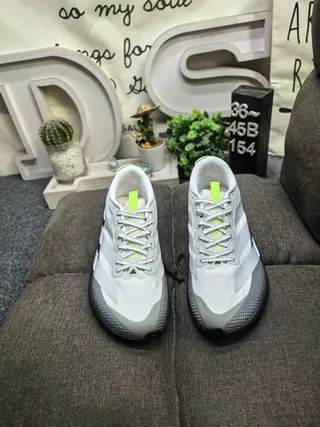 Adidas White Green Platform Sole Three-Stripe Branding Sneakers 10