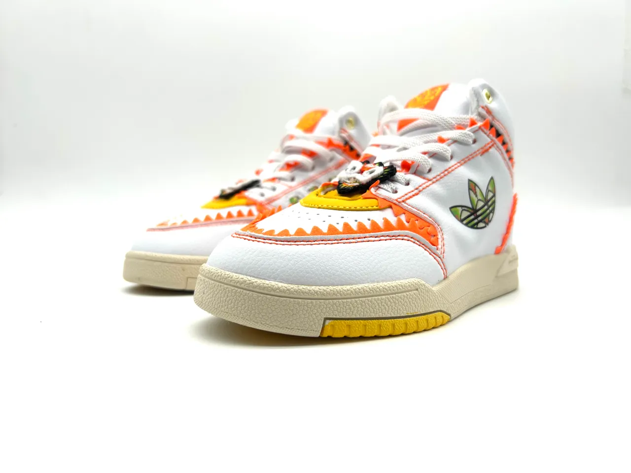 Adidas White Red Low-Top Cupsole Lifestyle Sneakers 7