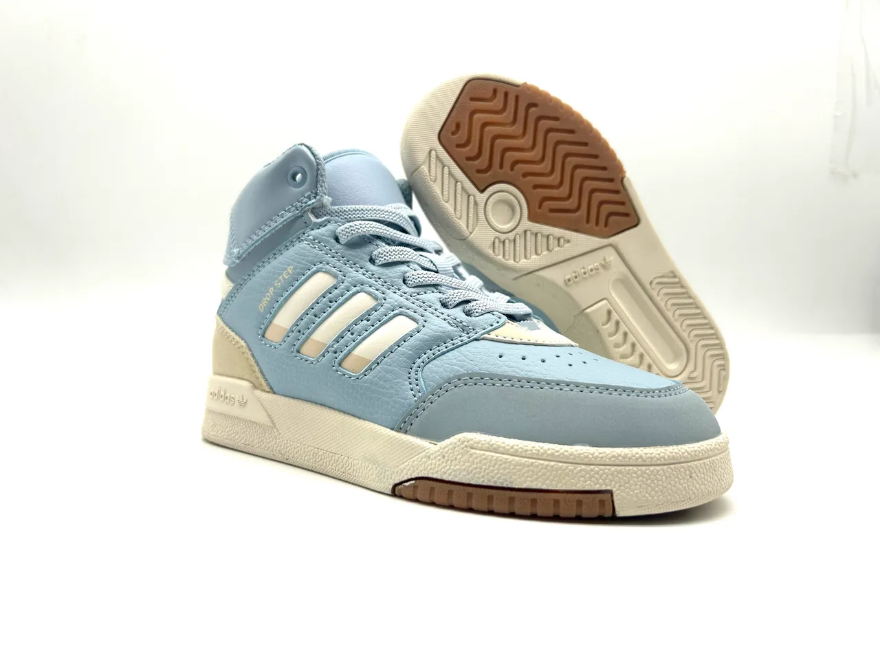 Adidas White Red Low-Top Cupsole Lifestyle Sneakers 10
