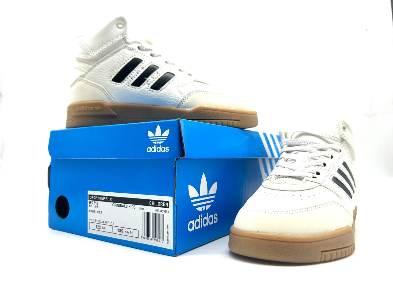 Adidas White Red Low-Top Cupsole Lifestyle Sneakers 14