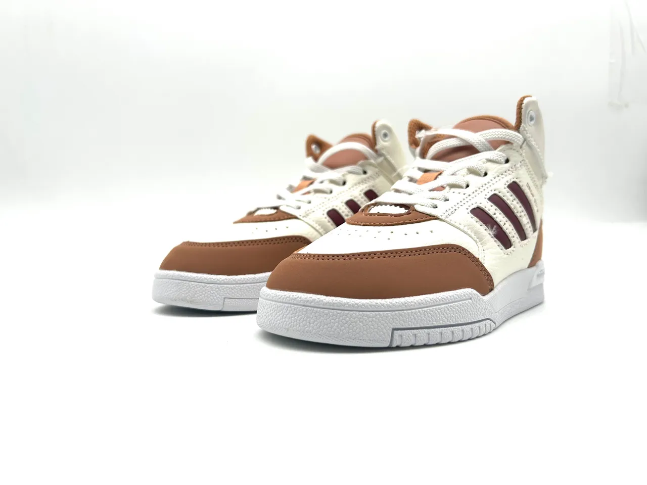 Adidas White Red Low-Top Cupsole Lifestyle Sneakers 24