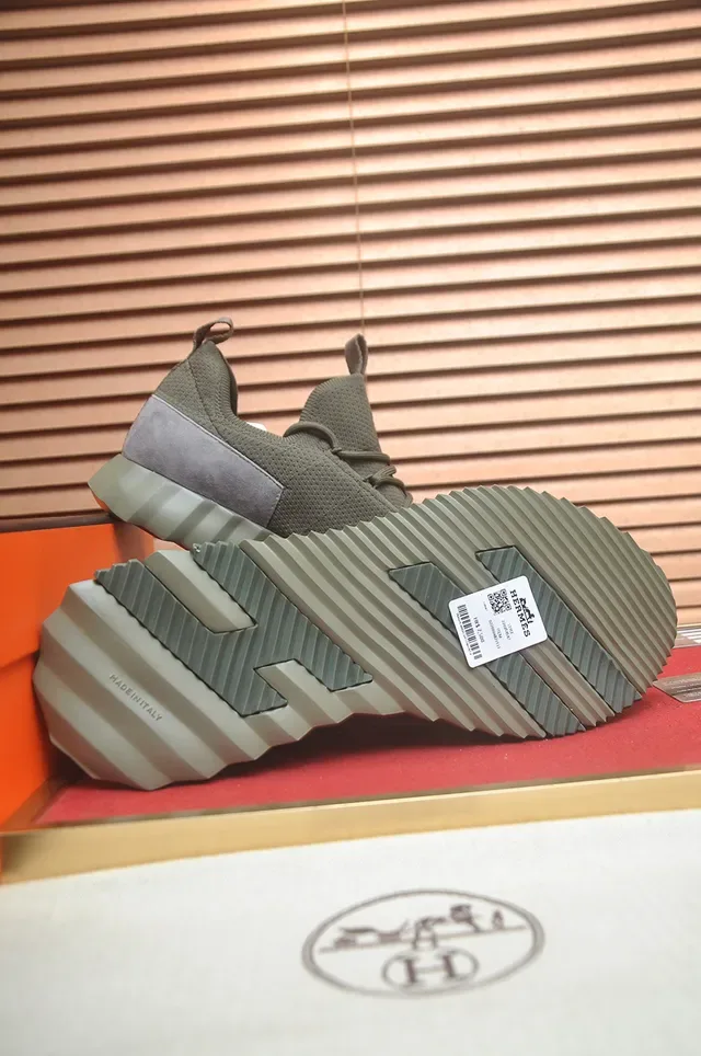 Adidas Yeezy Boost 700 Olive Green Knit Lifestyle Sneaker 3