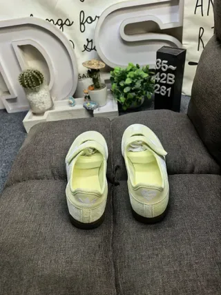 Adidas أصفر بني بدون أربطة ماري جين سيليويت سويد الجزء العلوي أسلوب حياة سنيكرز 8