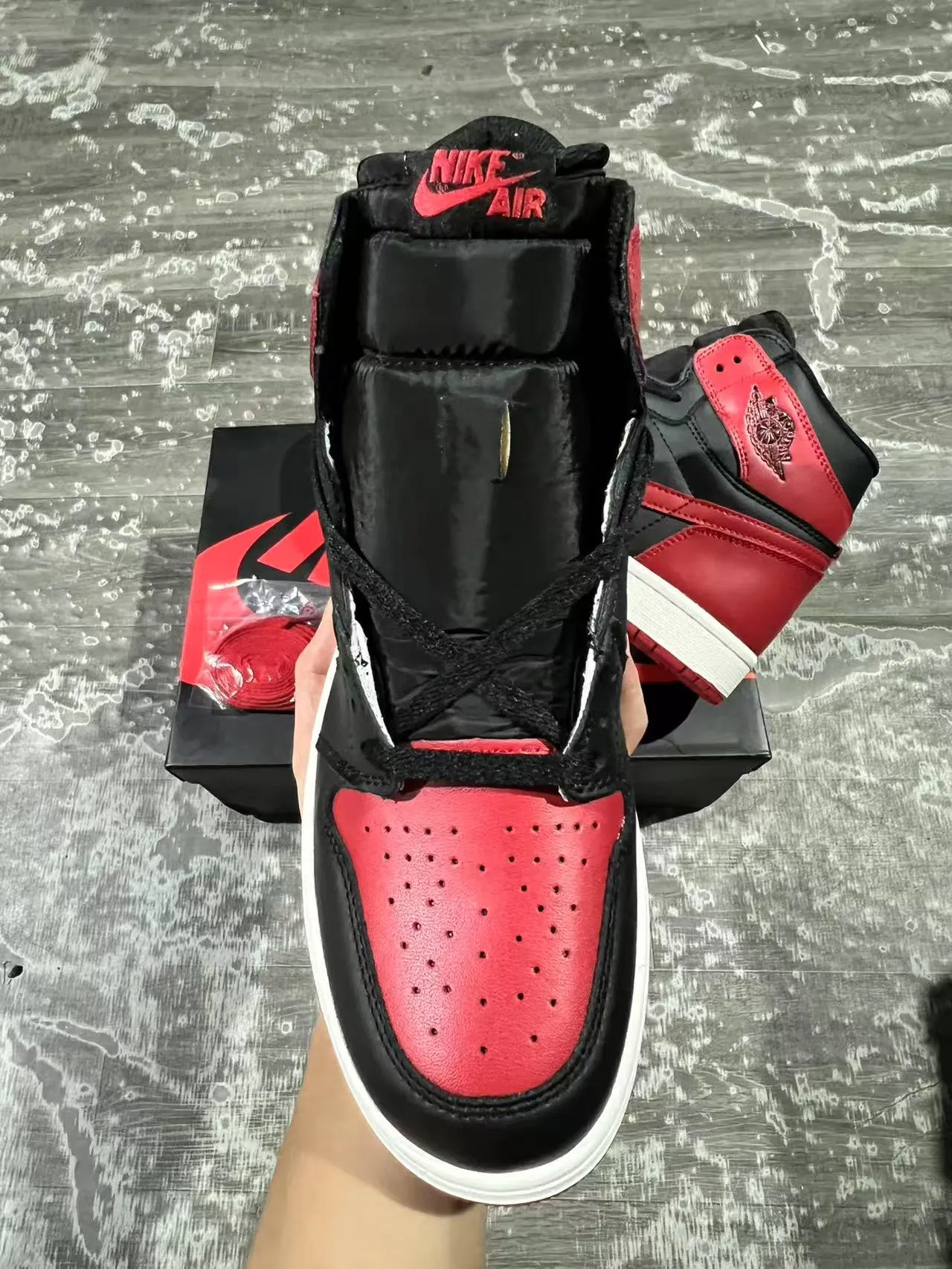 Air Jordan 1 Black Red White Basketball Shoes 3