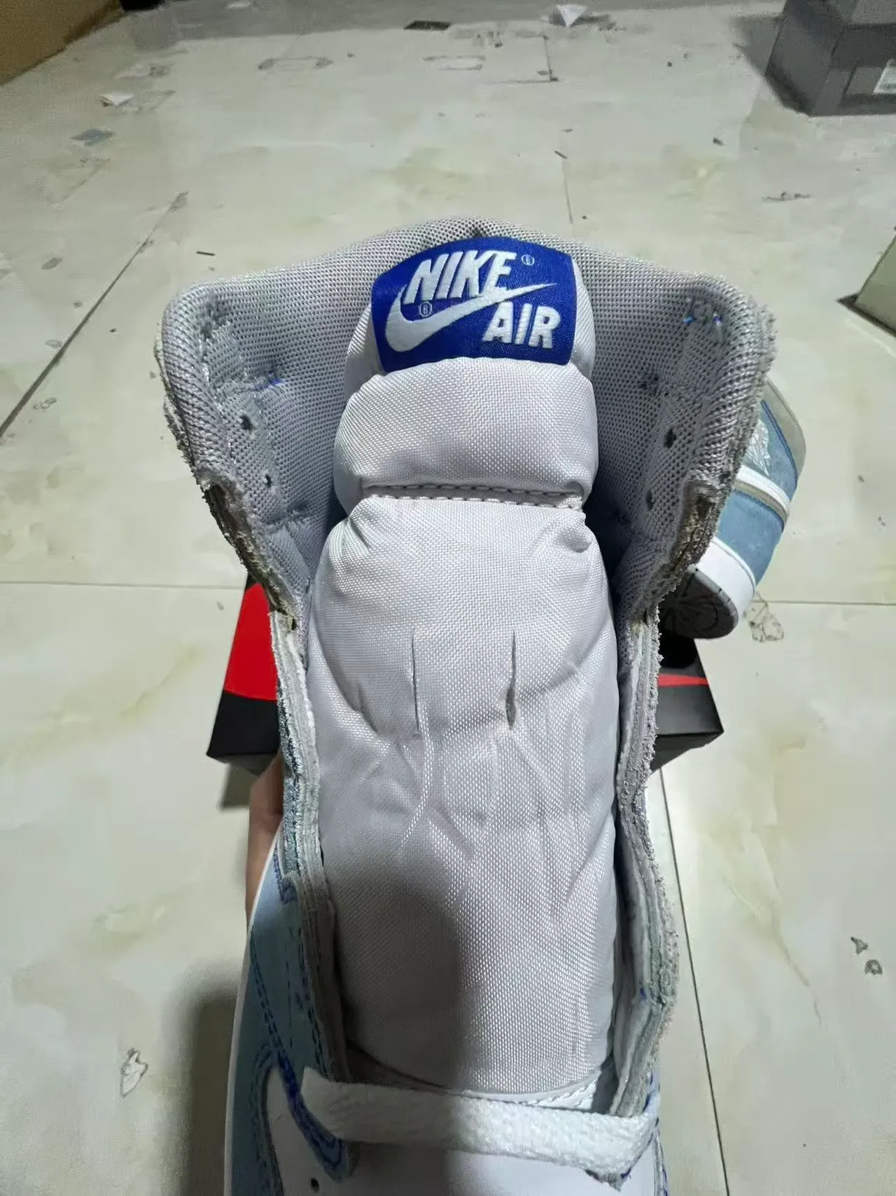 Air Jordan 1 Blue Beige High-Top Suède et Cuir Panneau Chaussures de Basketball 4