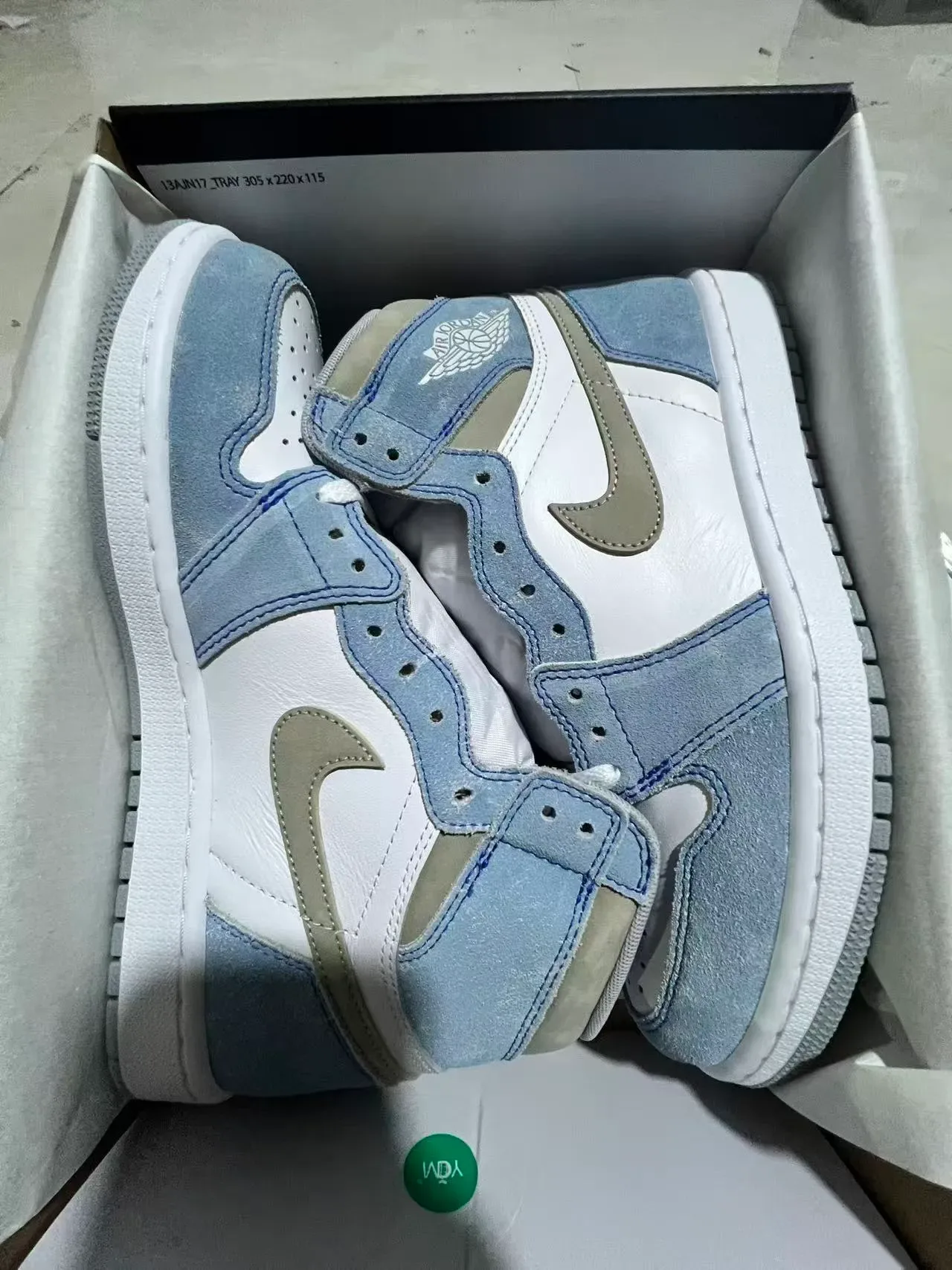 Air Jordan 1 Blue Beige High-Top Suède et Cuir Panneau Chaussures de Basketball 9