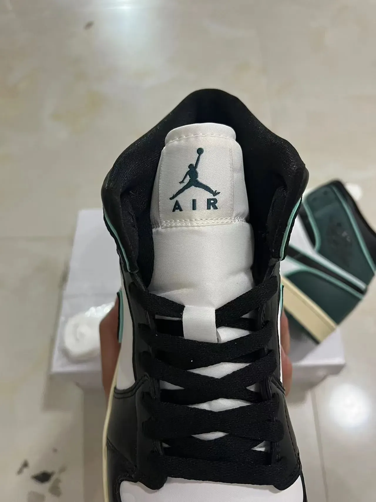 Air Jordan 1 Vert Blanc Hautes À Panneaux De Cuir Chaussures De Basket 4
