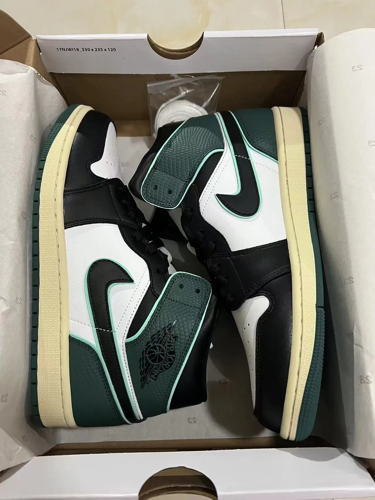 Air Jordan 1 Vert Blanc Hautes À Panneaux De Cuir Chaussures De Basket 9