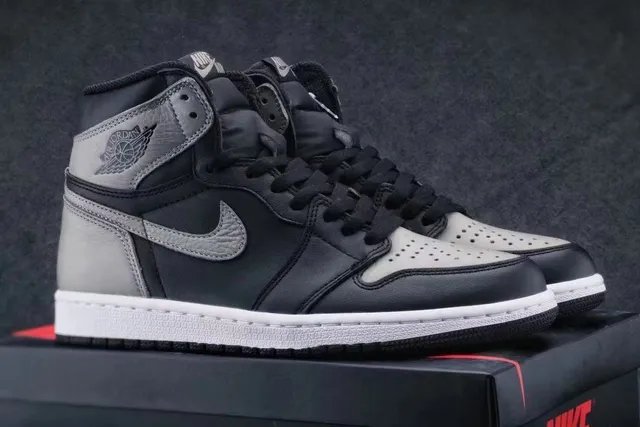 Air Jordan 1 High Black and Gray Leather Basketball Shoes 2