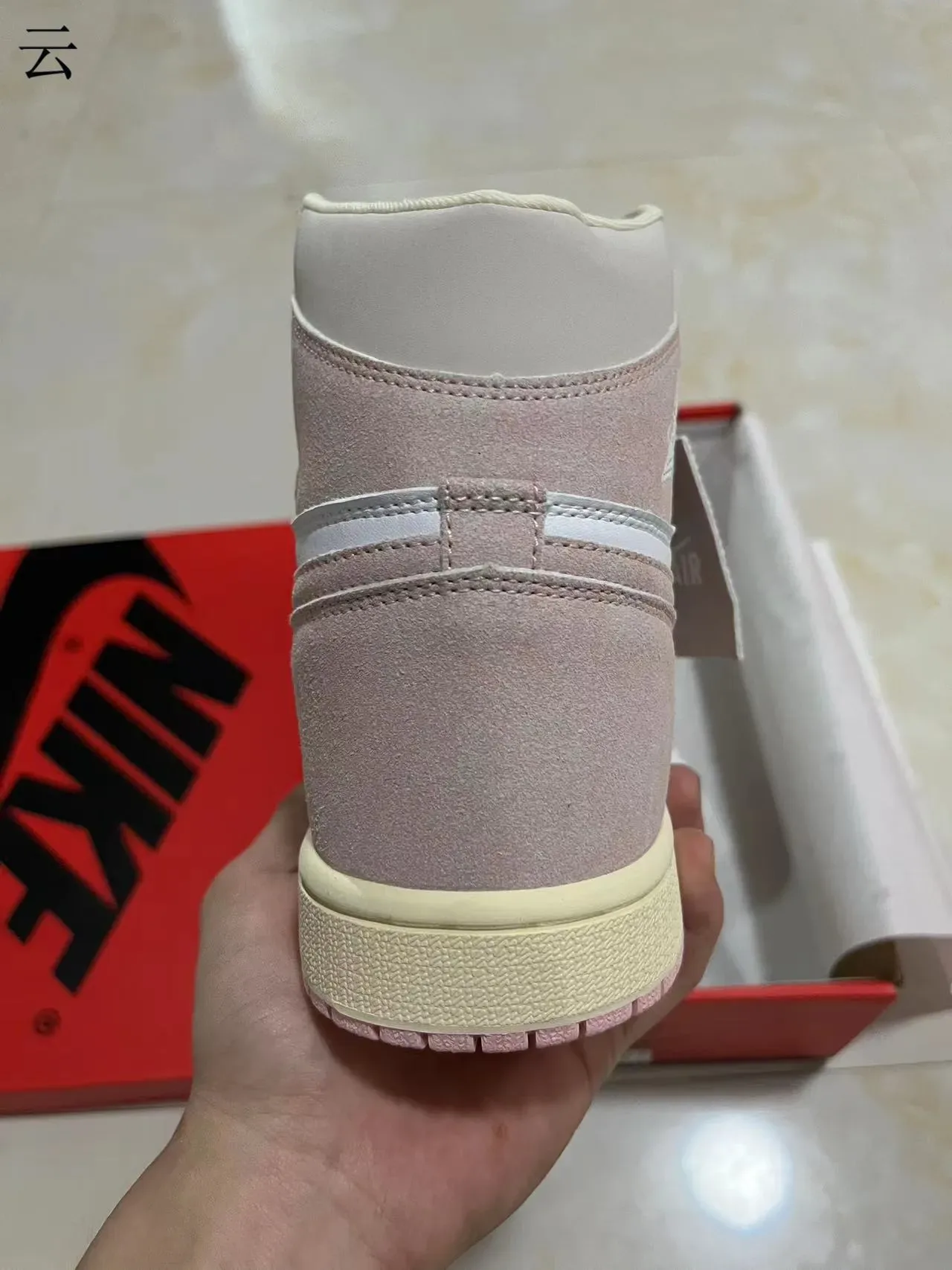 Air Jordan 1 High حذاء كرة السلة وردي غباري وأبيض 6