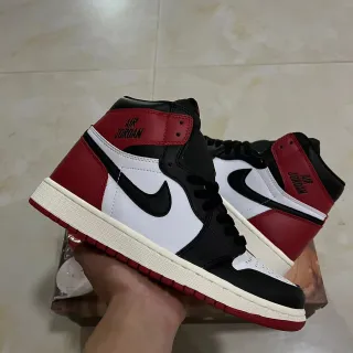 Air Jordan 1 High Red Black White Basketball Shoes