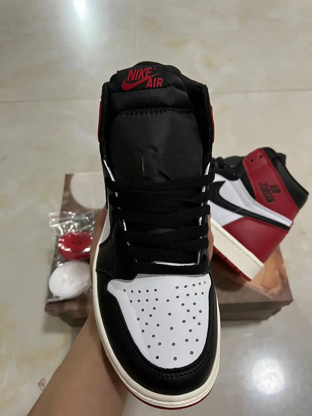 Zapatillas de baloncesto Air Jordan 1 High rojo negro blanco 3