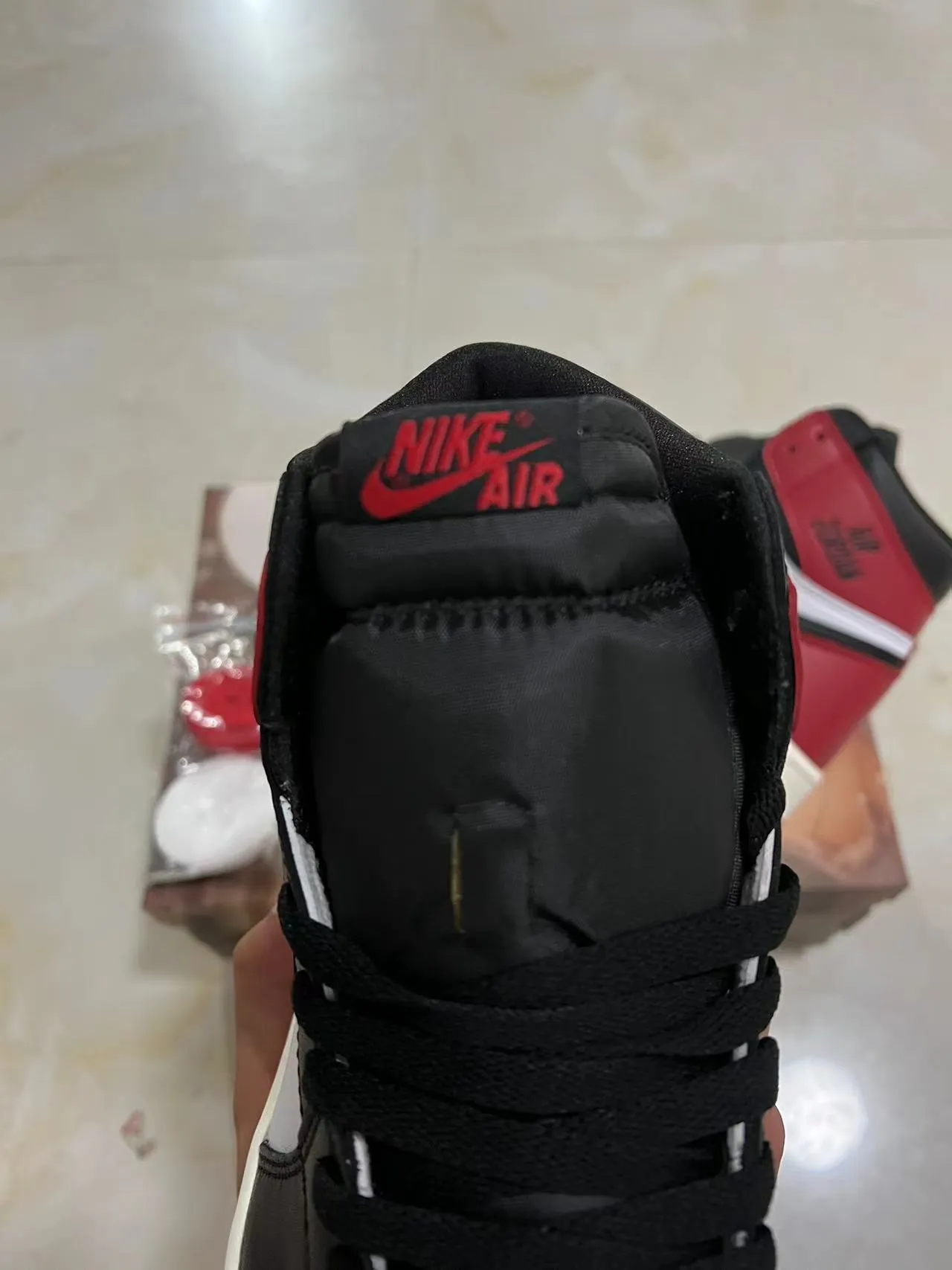 Zapatillas de baloncesto Air Jordan 1 High rojo negro blanco 4