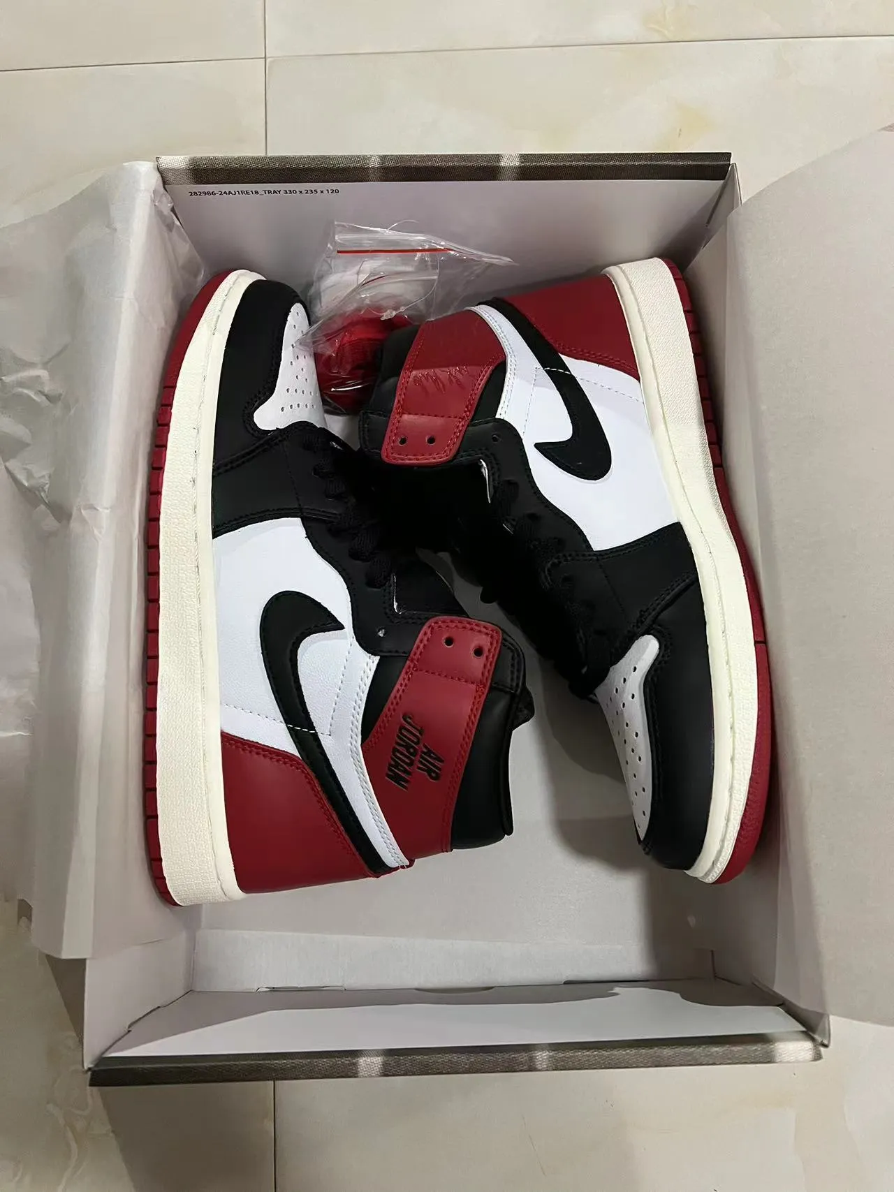 Zapatillas de baloncesto Air Jordan 1 High rojo negro blanco 10