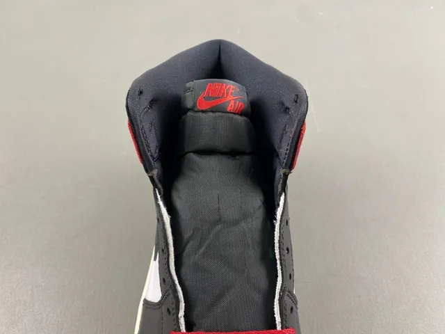 Air Jordan 1 High Red Black White Basketball Shoes 6