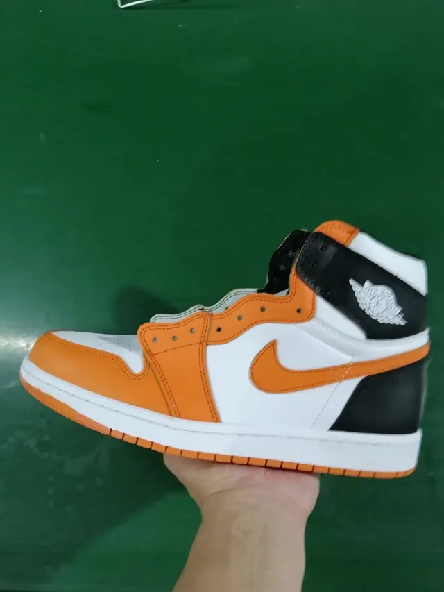 Air Jordan 1 High White Orange Black Basketball Shoes 3