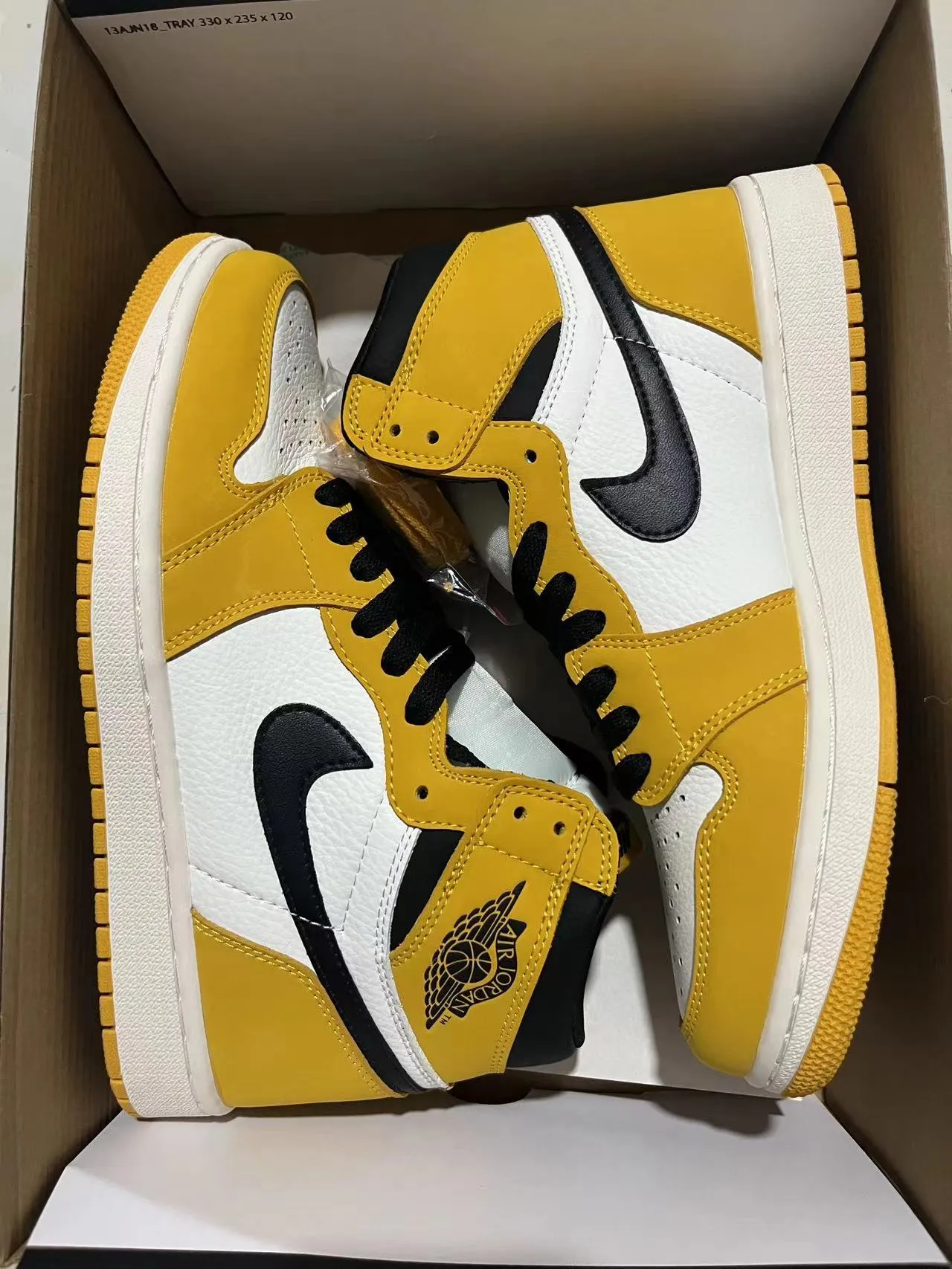 Air Jordan 1 High Yellow White Black Basketball Shoes 10