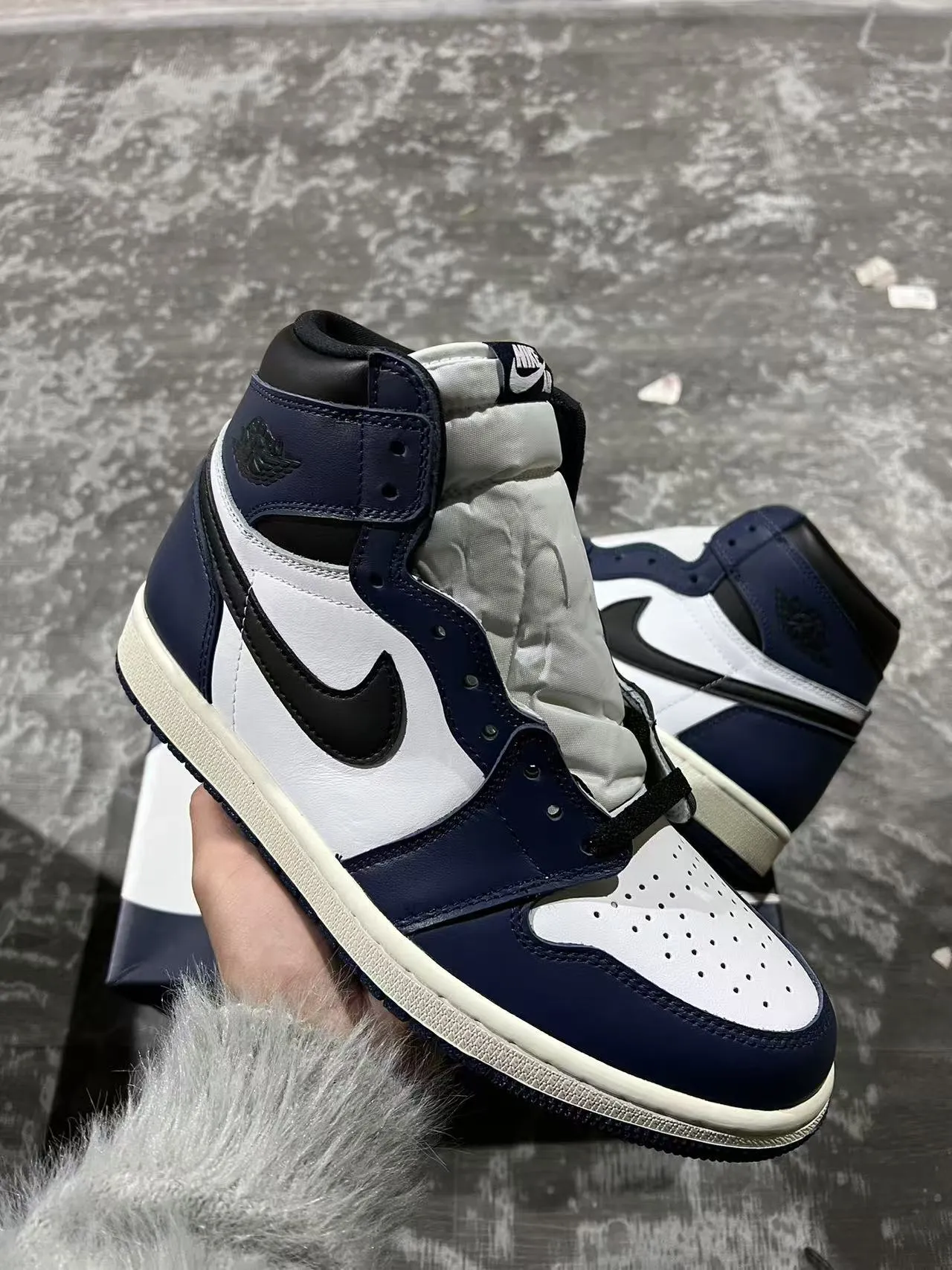 Air Jordan 1 Navy White Black Basketball Shoes 2